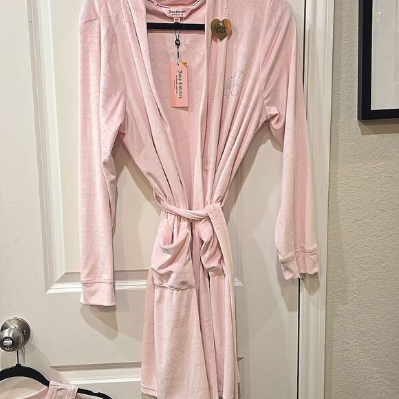 Juicy Couture Rhinestone Script Logo Velour Robe- Lola Pink - Picture 4 of 7